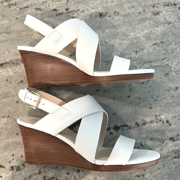 NWOT COLE HAAN Leather Wedges - Picture 7 of 9